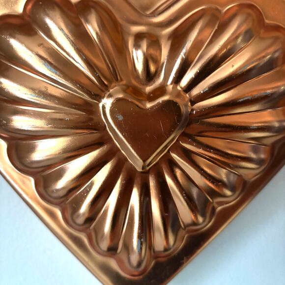Vintage Copper Heart Jello Mold Home Decor Wall Hanging - Picture 4 of 4